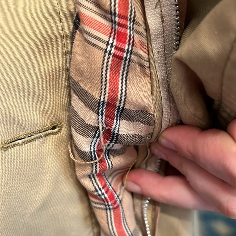 Brown vintage raincoat. - Picture 14 of 16
